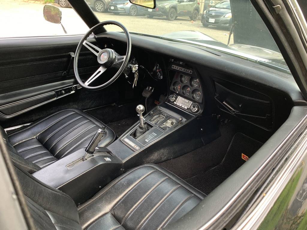 Chevrolet-Corvette-stingray-t-top-17629-1972-black-21