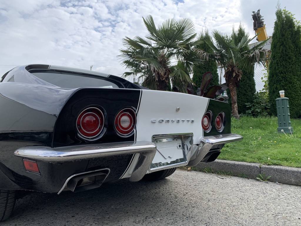 Chevrolet-Corvette-stingray-t-top-17629-1972-black-4
