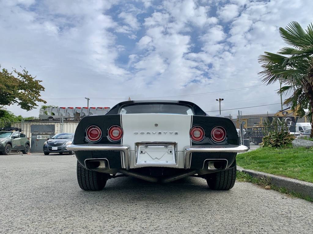 Chevrolet-Corvette-stingray-t-top-17629-1972-black-7