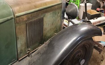 Chevrolet-Coupe-1930-green-1
