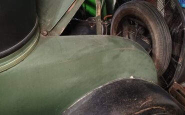 Chevrolet-Coupe-1930-green-5