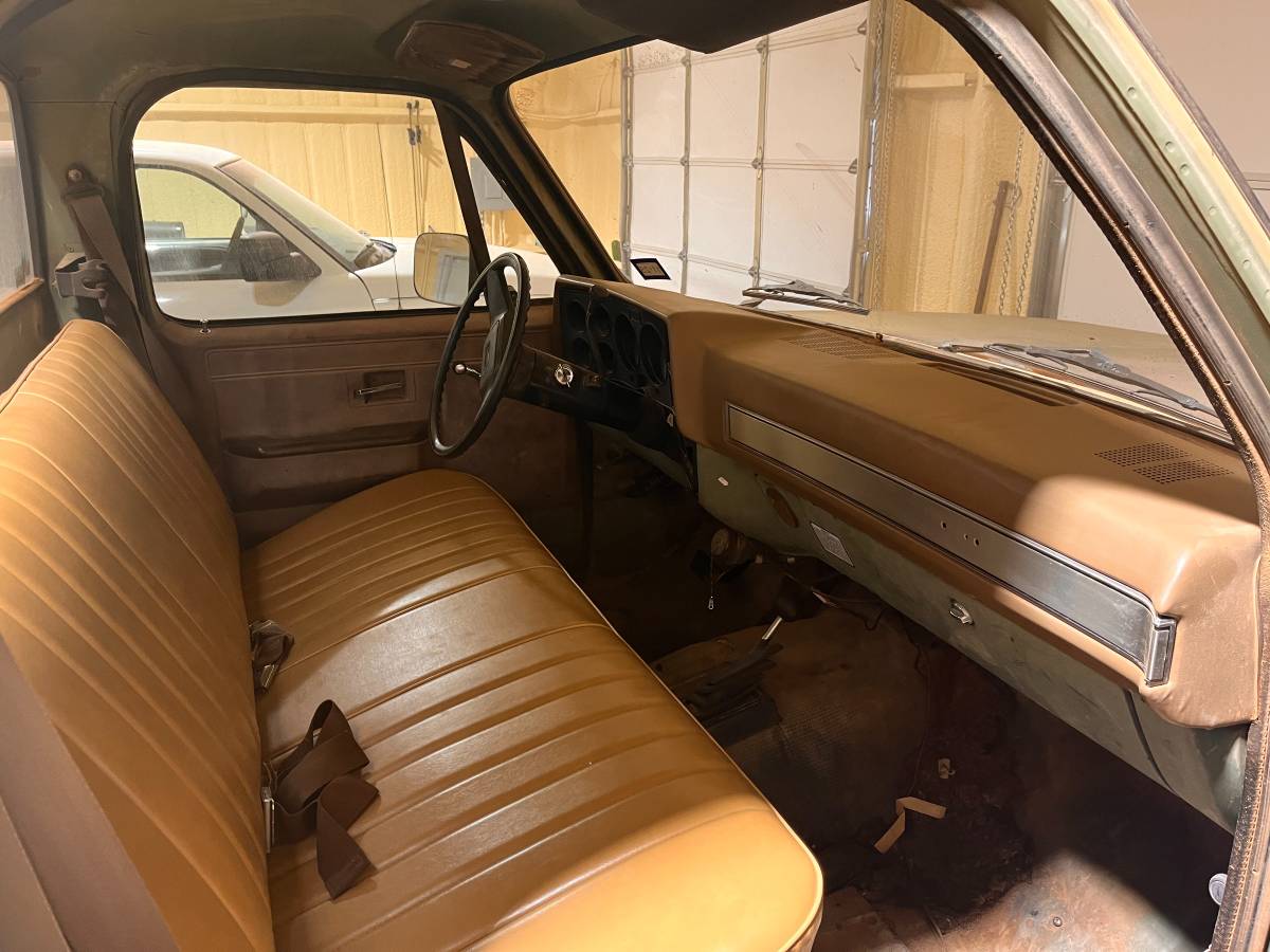 Chevrolet-D30-cucv-military-diesel-1985-custom-4