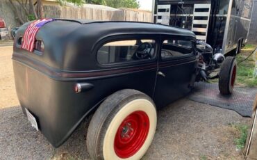 Chevrolet-Deluxe-1935-Coupe-4