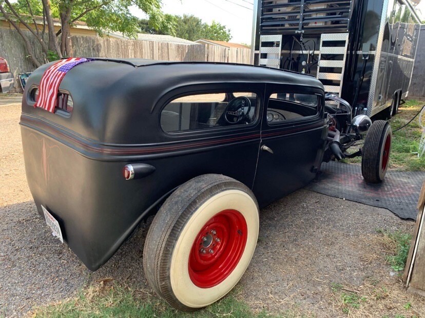 Chevrolet-Deluxe-1935-Coupe-4