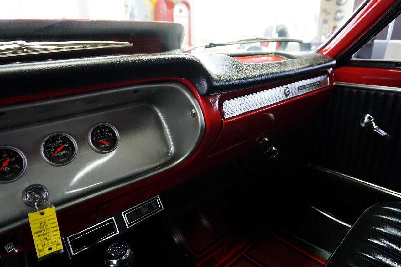 Chevrolet-El-Camino-1964-Classic-Car-26