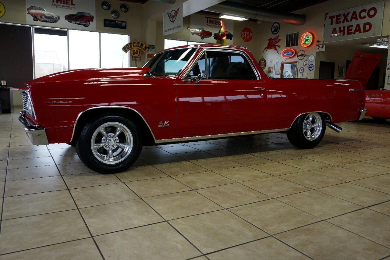 Chevrolet-El-Camino-1964-Classic-Car-3