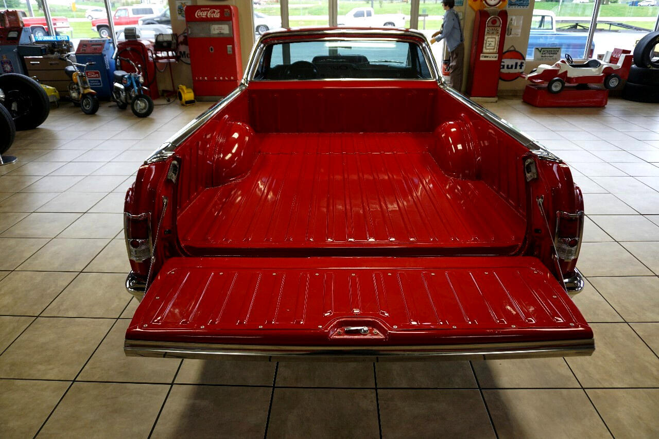 Chevrolet-El-Camino-1964-Classic-Car-6
