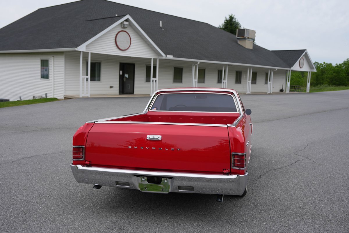 Chevrolet-El-Camino-1967-26