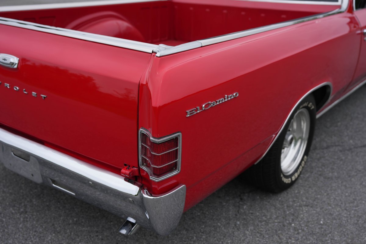 Chevrolet-El-Camino-1967-27