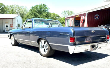 Chevrolet-El-Camino-1967-American-Muscle-Car-2