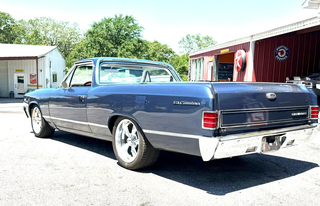 Chevrolet-El-Camino-1967-American-Muscle-Car-2
