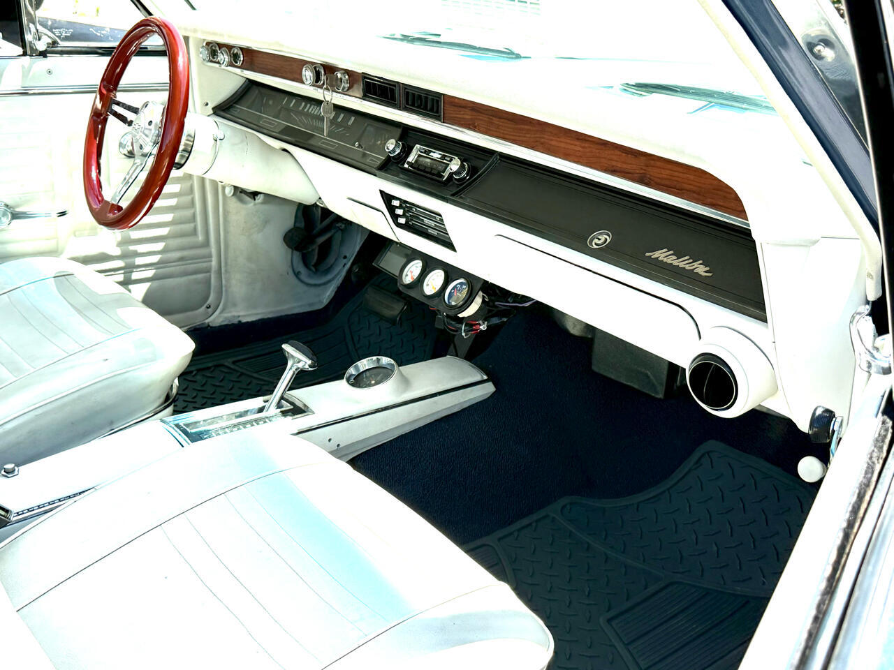 Chevrolet-El-Camino-1967-American-Muscle-Car-23
