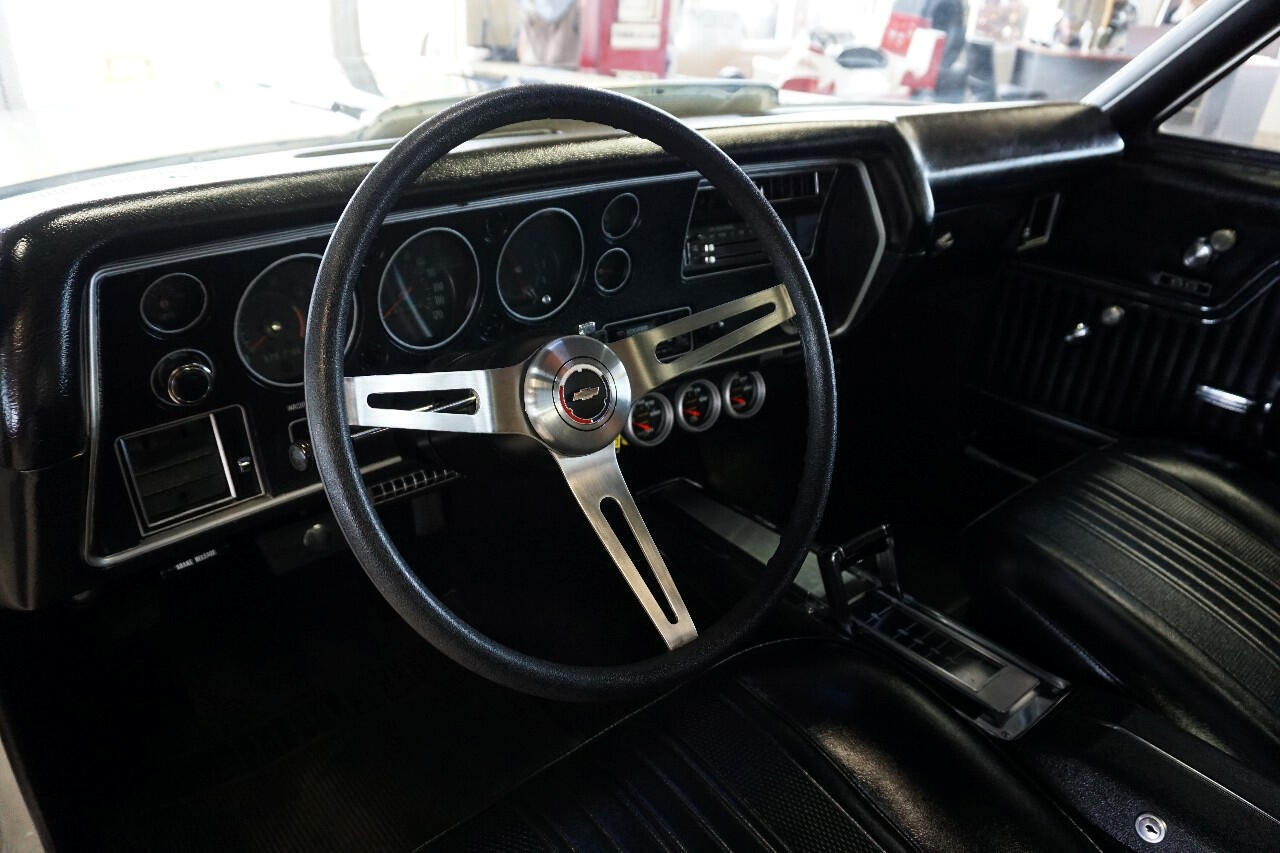 Chevrolet-El-Camino-1970-Classic-Car-25