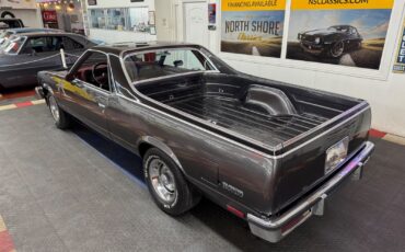 Chevrolet-El-Camino-1984-Pickup-2