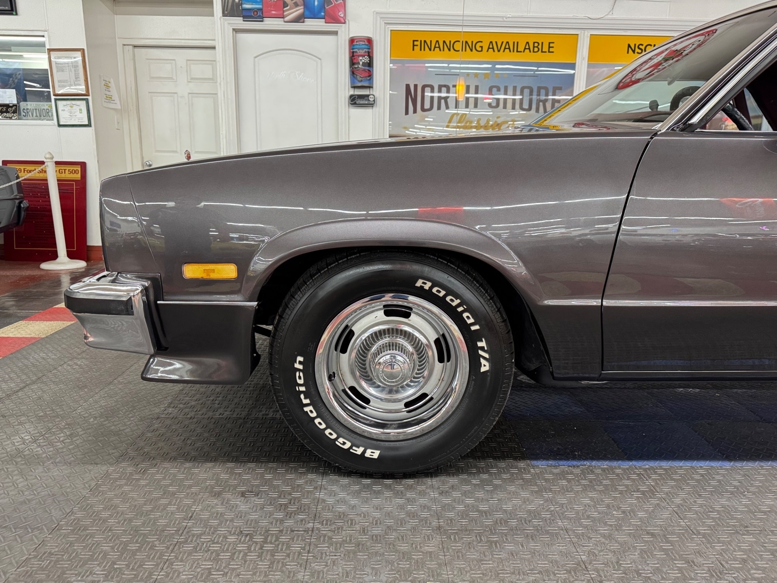 Chevrolet-El-Camino-1984-Pickup-24