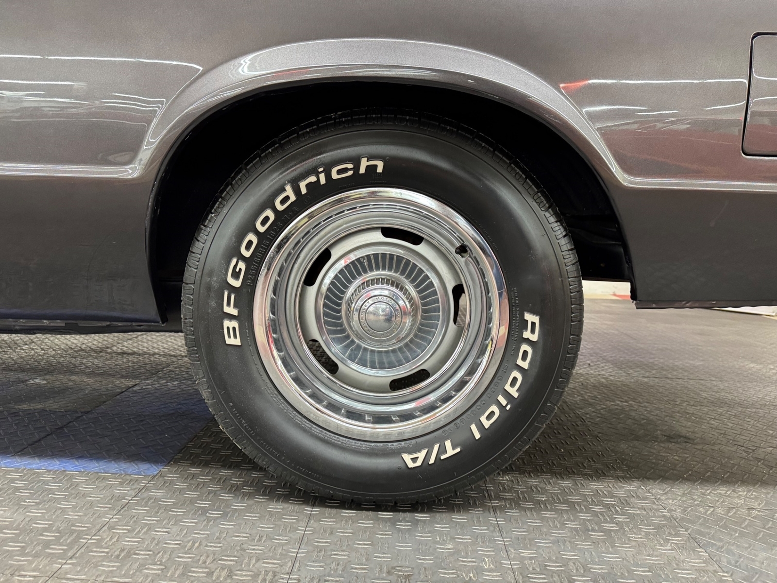 Chevrolet-El-Camino-1984-Pickup-30