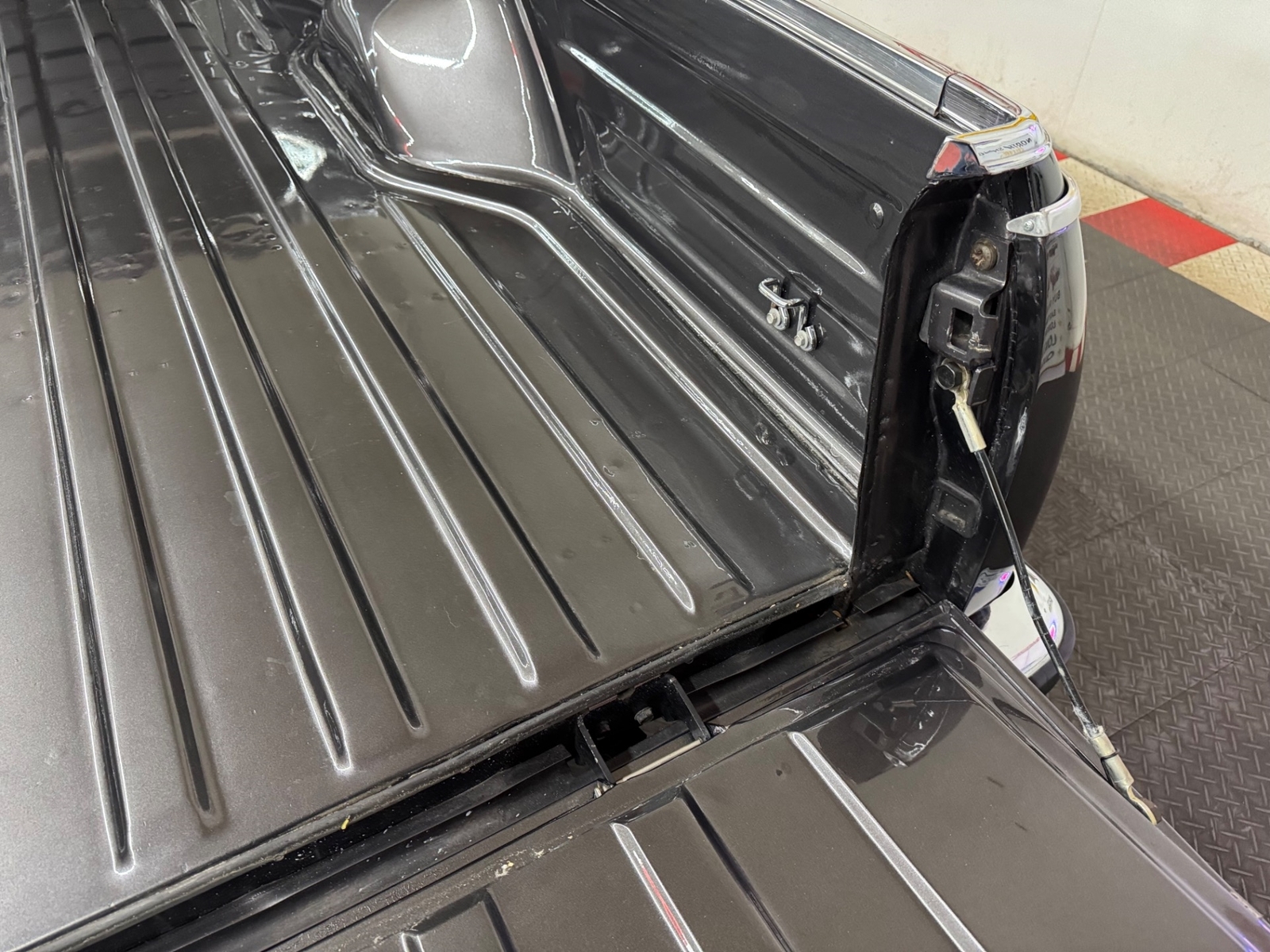 Chevrolet-El-Camino-1984-Pickup-31