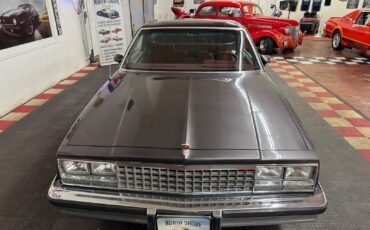 Chevrolet-El-Camino-1984-Pickup-4