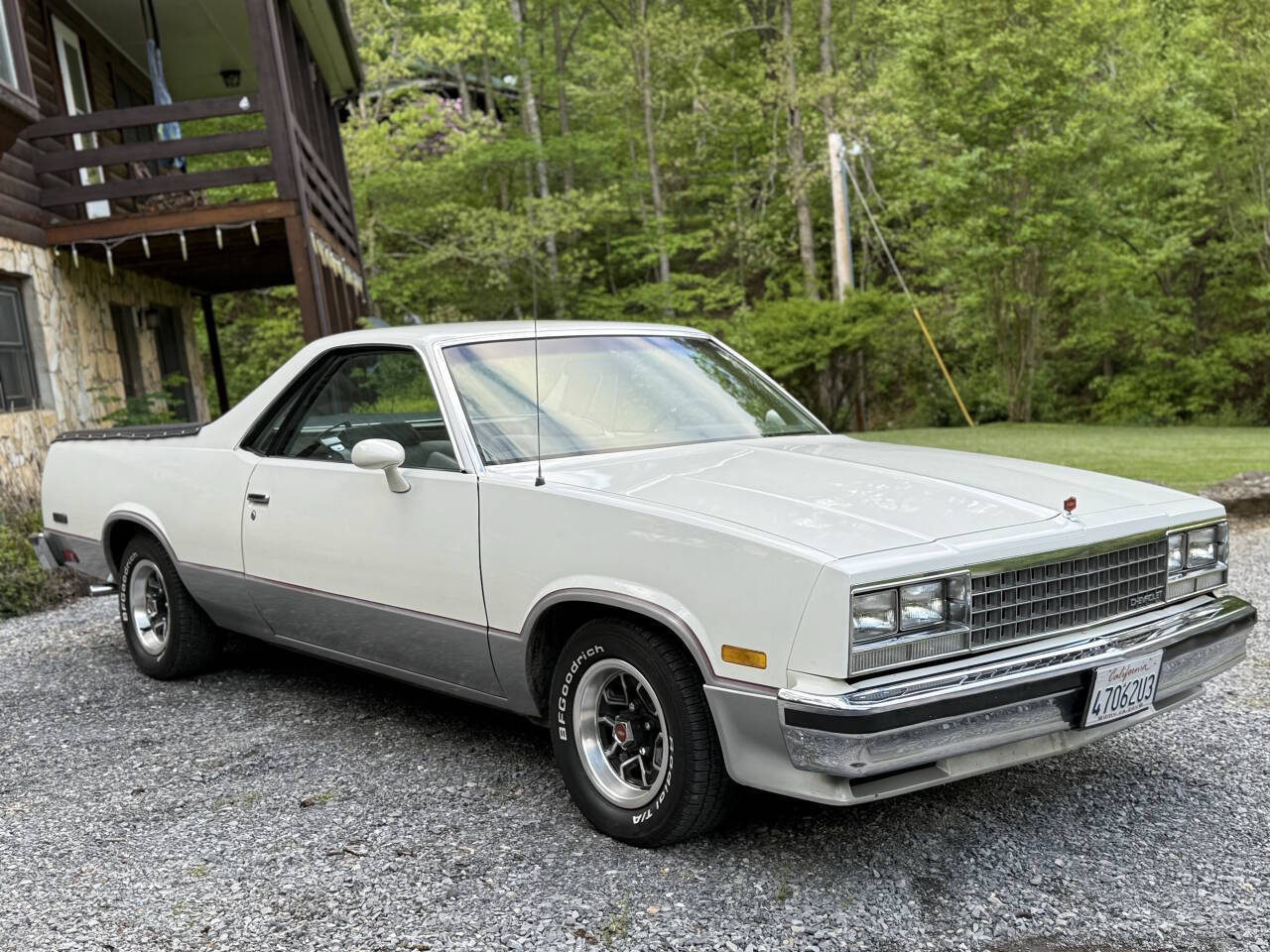 Chevrolet-El-Camino-1984-Pickup-Truck-21