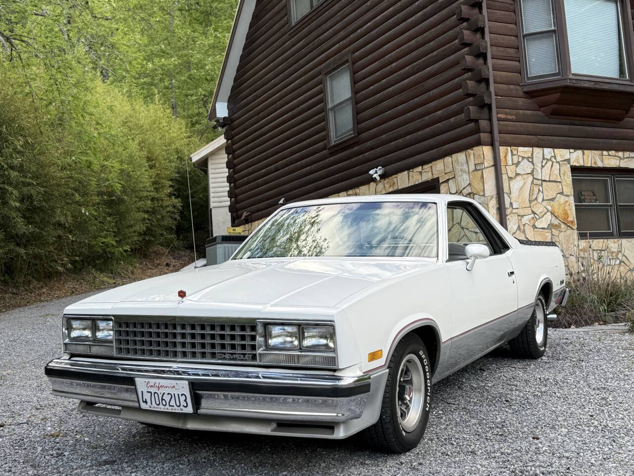 Chevrolet-El-Camino-1984-Pickup-Truck-22