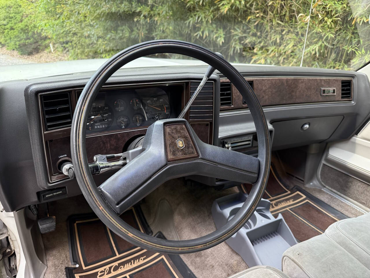 Chevrolet-El-Camino-1984-Pickup-Truck-31