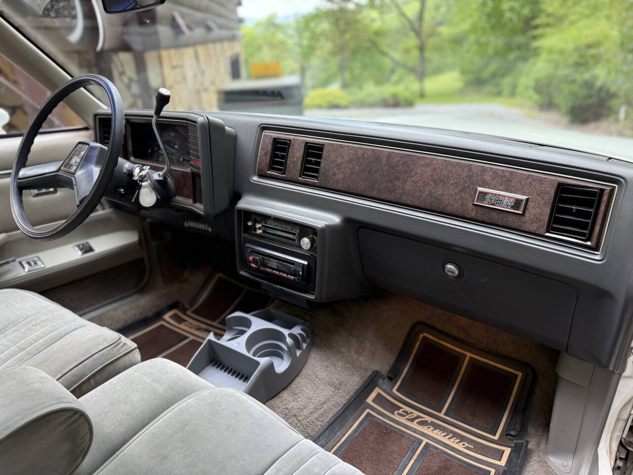 Chevrolet-El-Camino-1984-Pickup-Truck-34