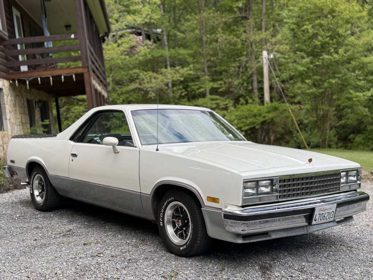 Chevrolet-El-Camino-1984-Pickup-Truck-8