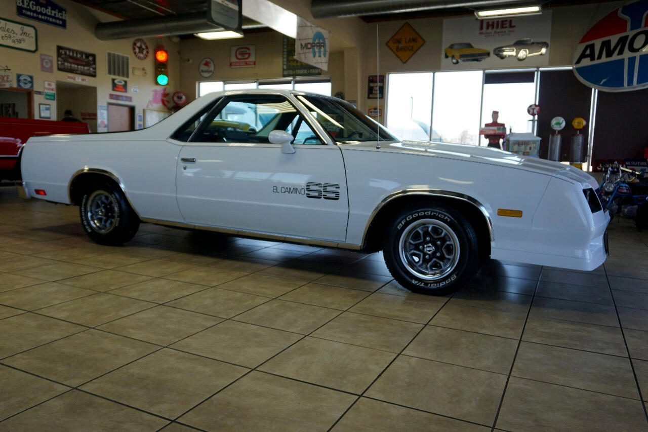 Chevrolet-El-Camino-1984-Truck-11