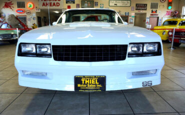 Chevrolet-El-Camino-1984-Truck-14