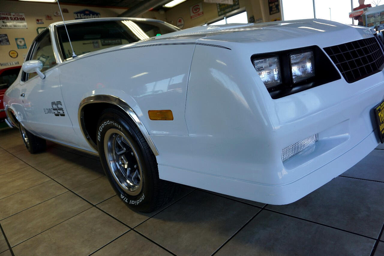 Chevrolet-El-Camino-1984-Truck-15