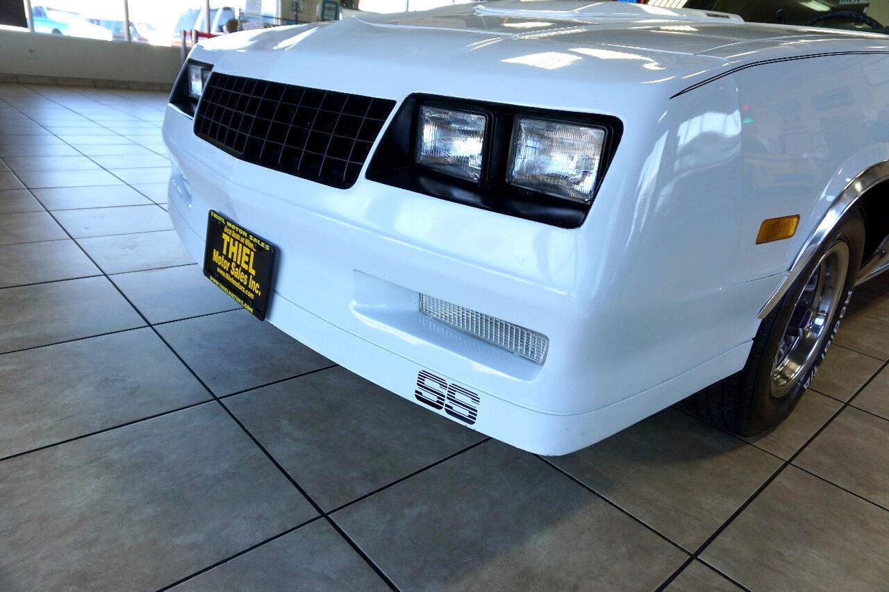 Chevrolet-El-Camino-1984-Truck-19