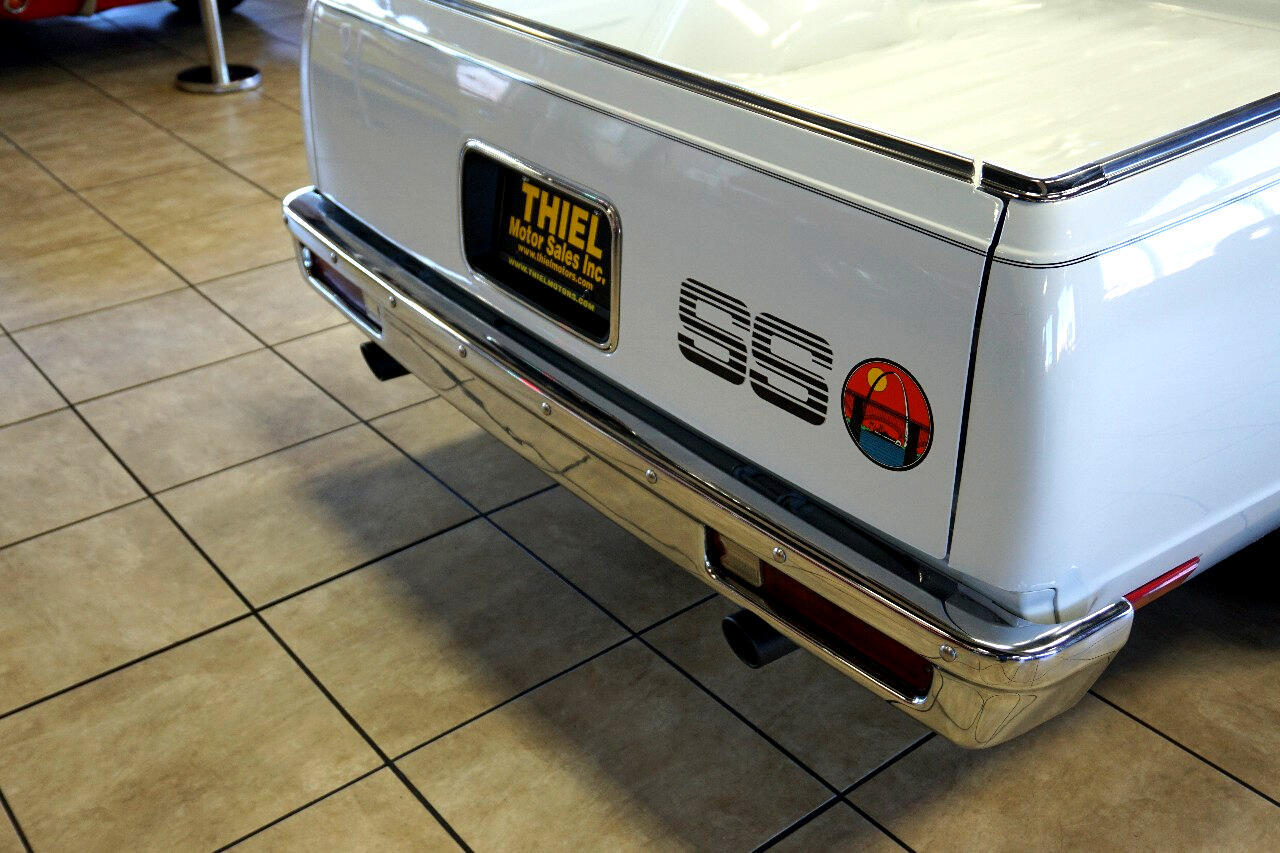 Chevrolet-El-Camino-1984-Truck-20