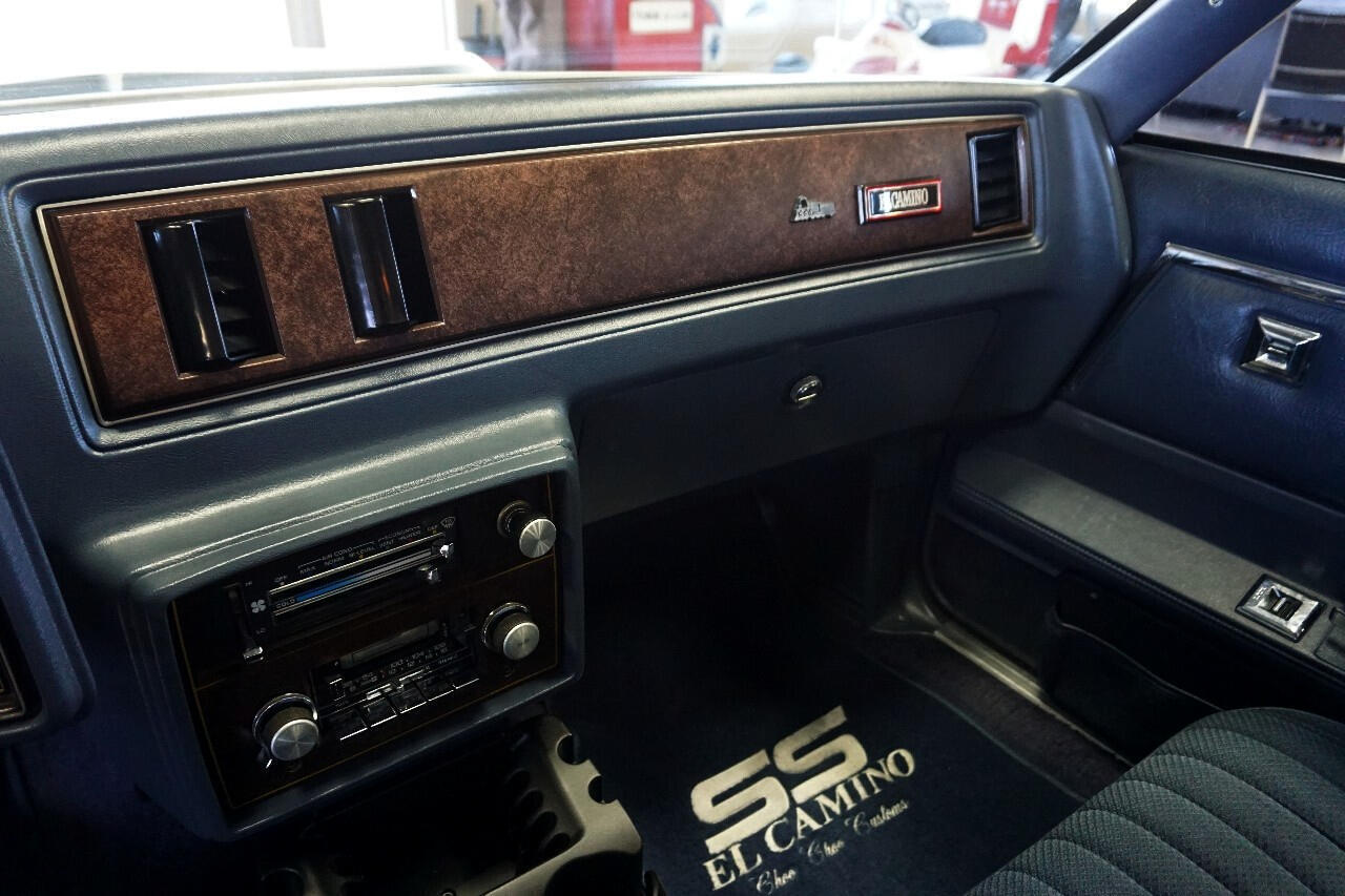 Chevrolet-El-Camino-1984-Truck-25
