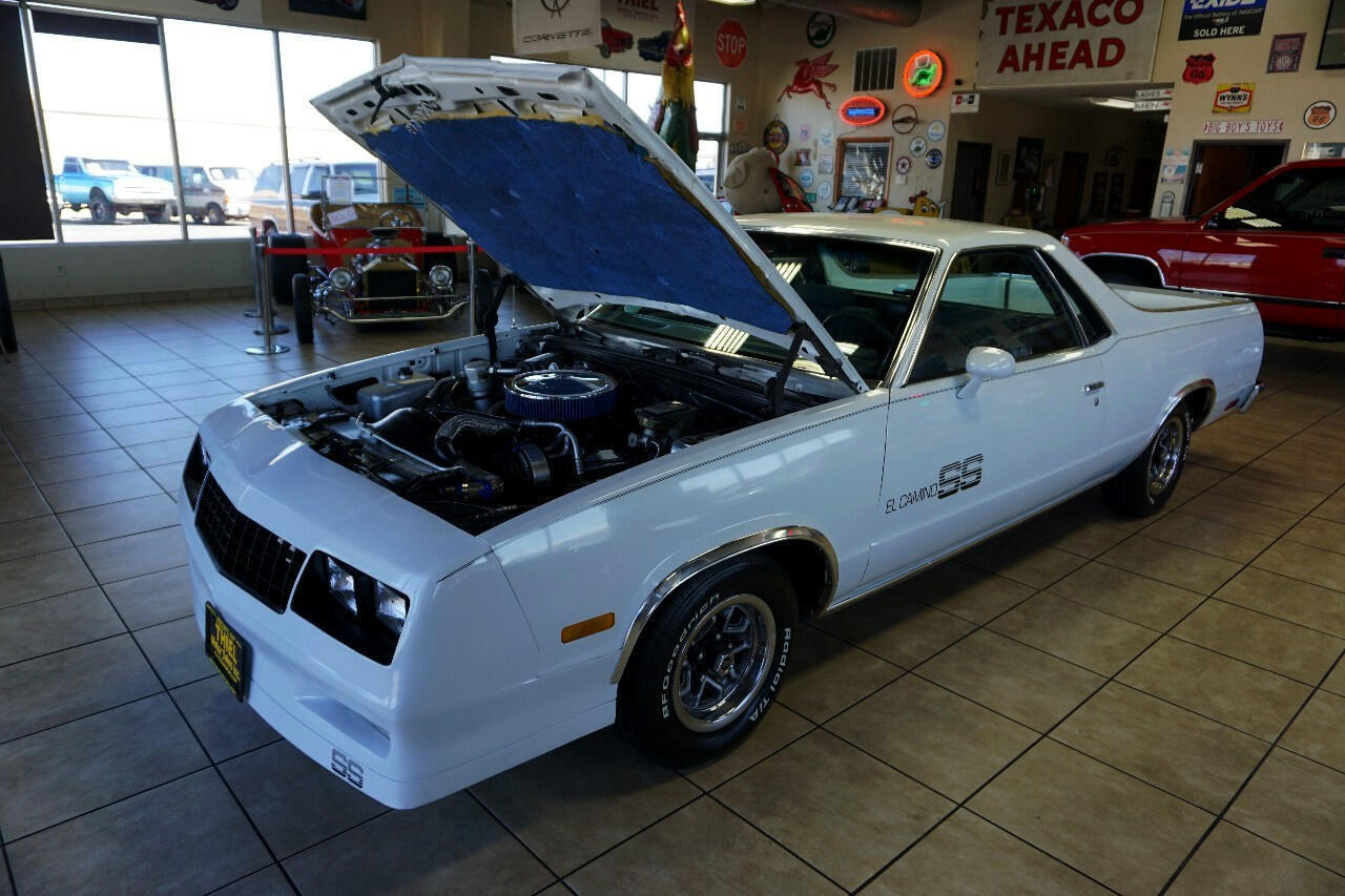 Chevrolet-El-Camino-1984-Truck-28