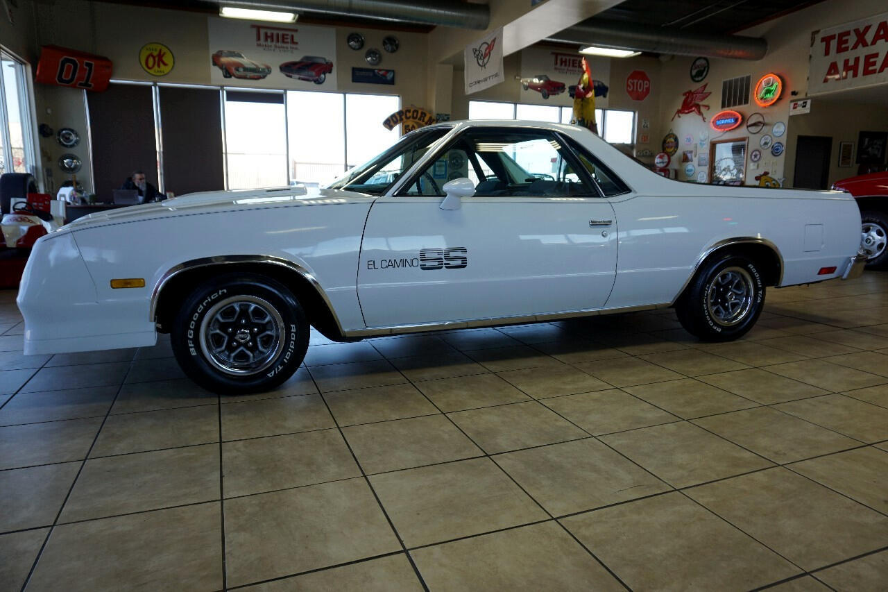 Chevrolet-El-Camino-1984-Truck-3