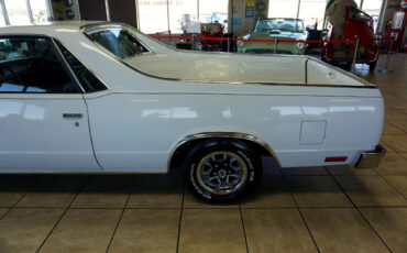 Chevrolet-El-Camino-1984-Truck-36