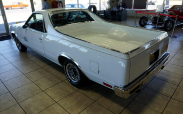 Chevrolet-El-Camino-1984-Truck-38