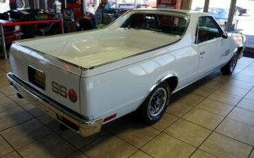 Chevrolet-El-Camino-1984-Truck-9