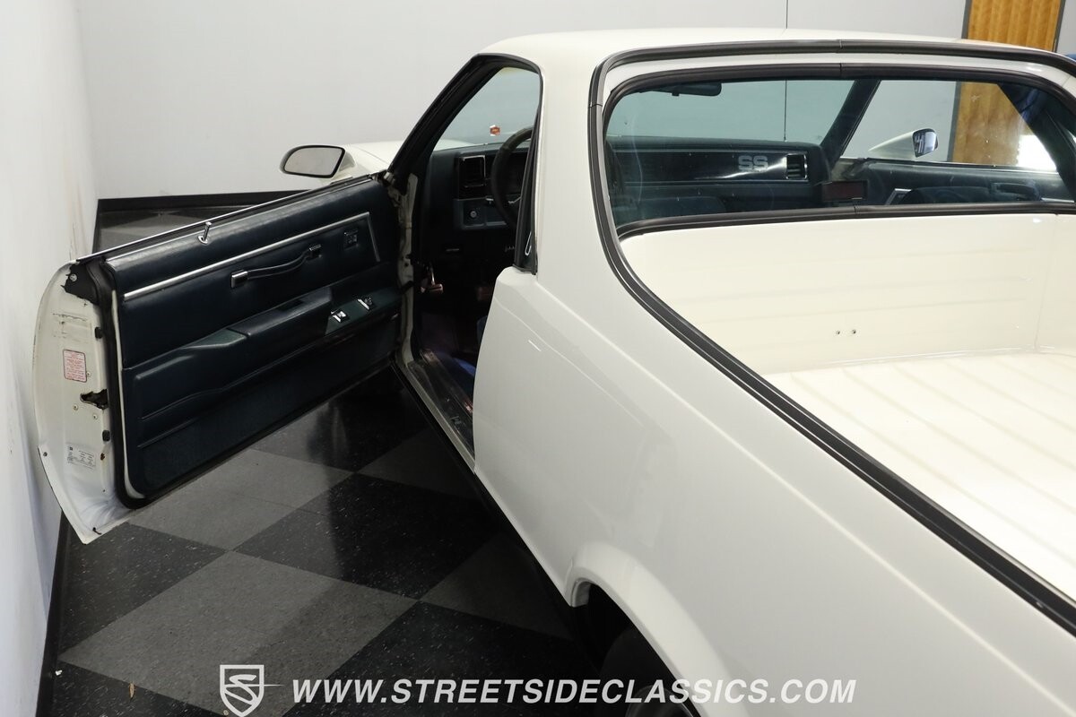 Chevrolet-El-Camino-1986-Pickup-Truck-32