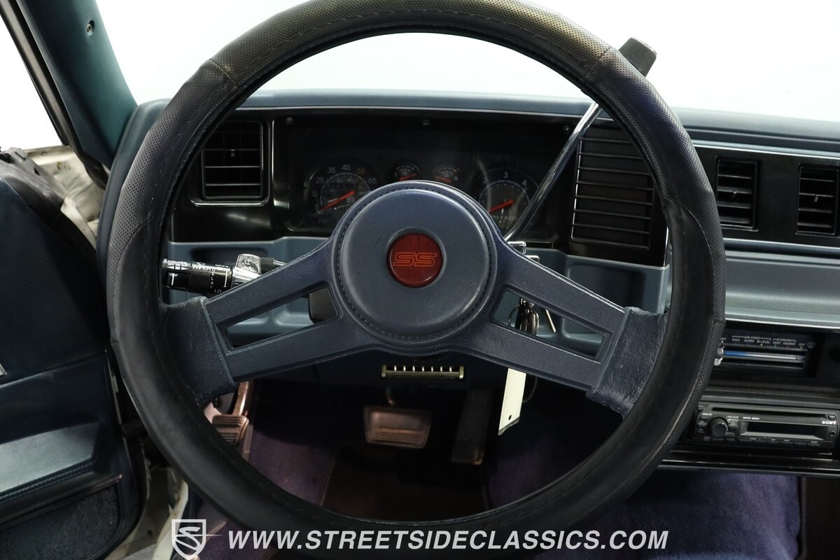 Chevrolet-El-Camino-1986-Pickup-Truck-35