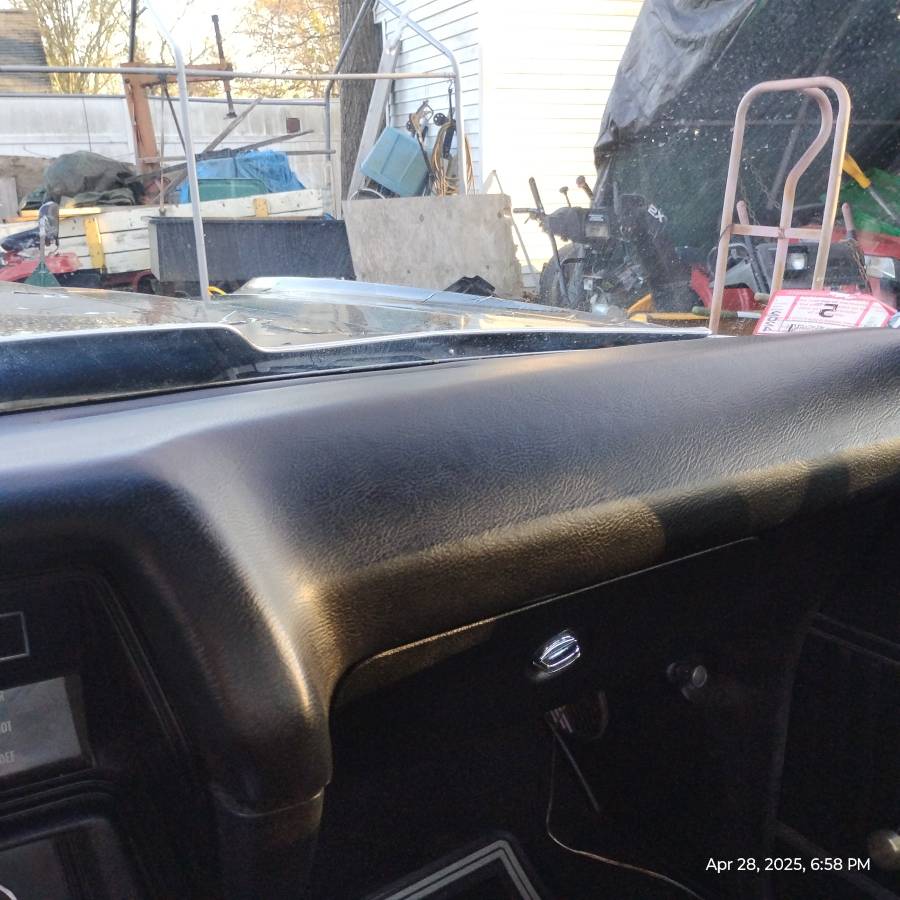 Chevrolet-El-camino-1972-black-8