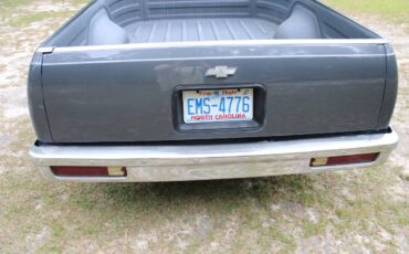 Chevrolet-El-camino-1984-blue-16
