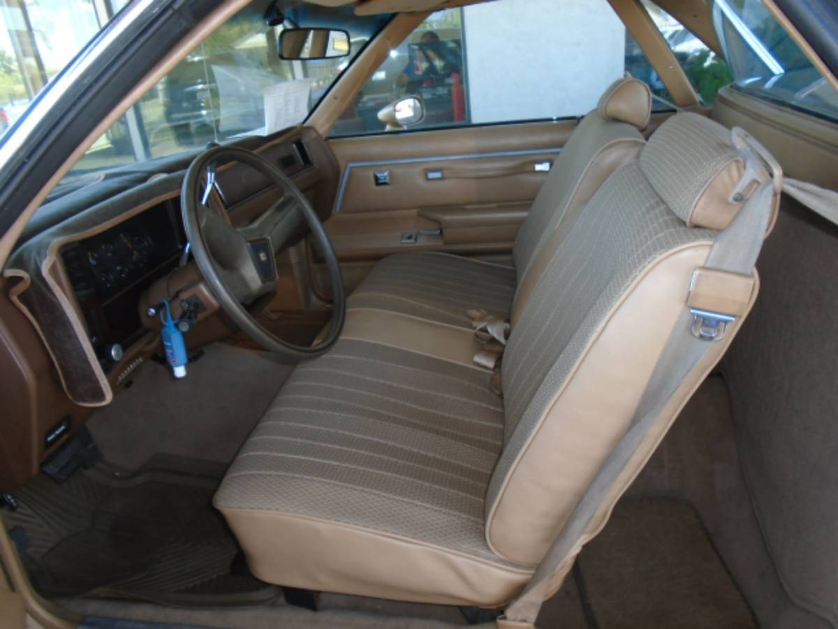 Chevrolet-El-camino-1985-custom-11