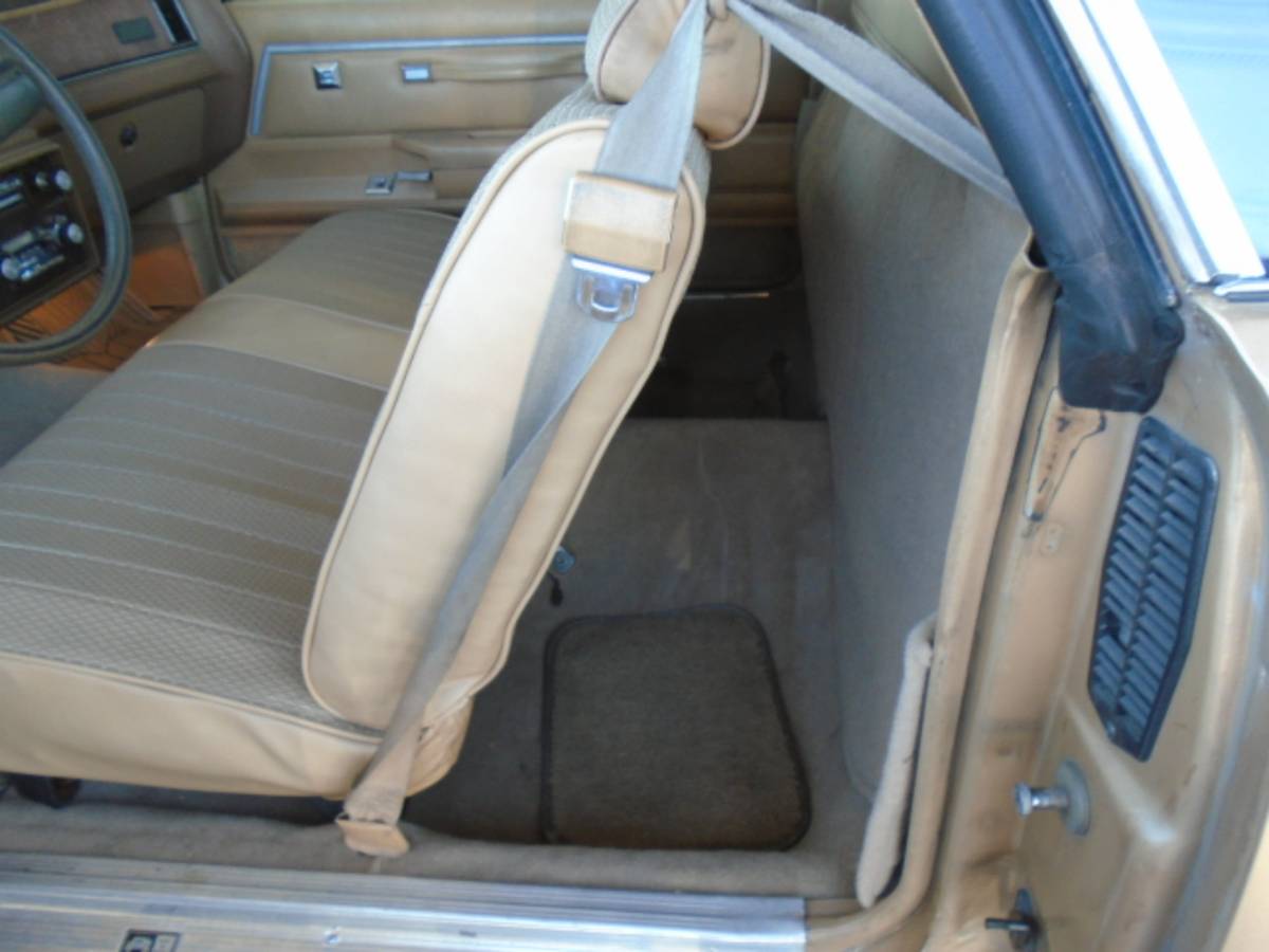 Chevrolet-El-camino-1985-custom-12