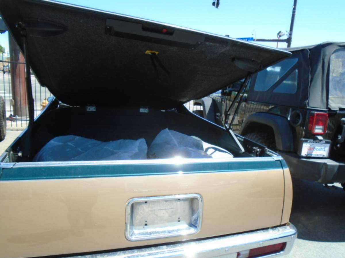 Chevrolet-El-camino-1985-custom-22