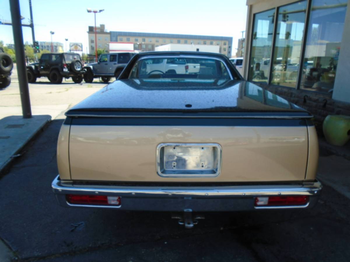 Chevrolet-El-camino-1985-custom-3
