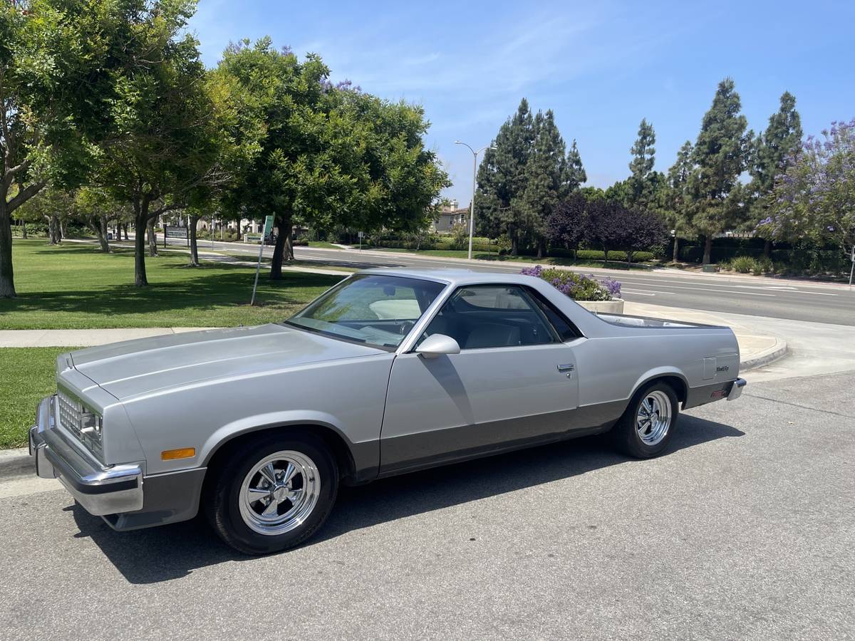 Chevrolet-El-camino-1987-silver-4