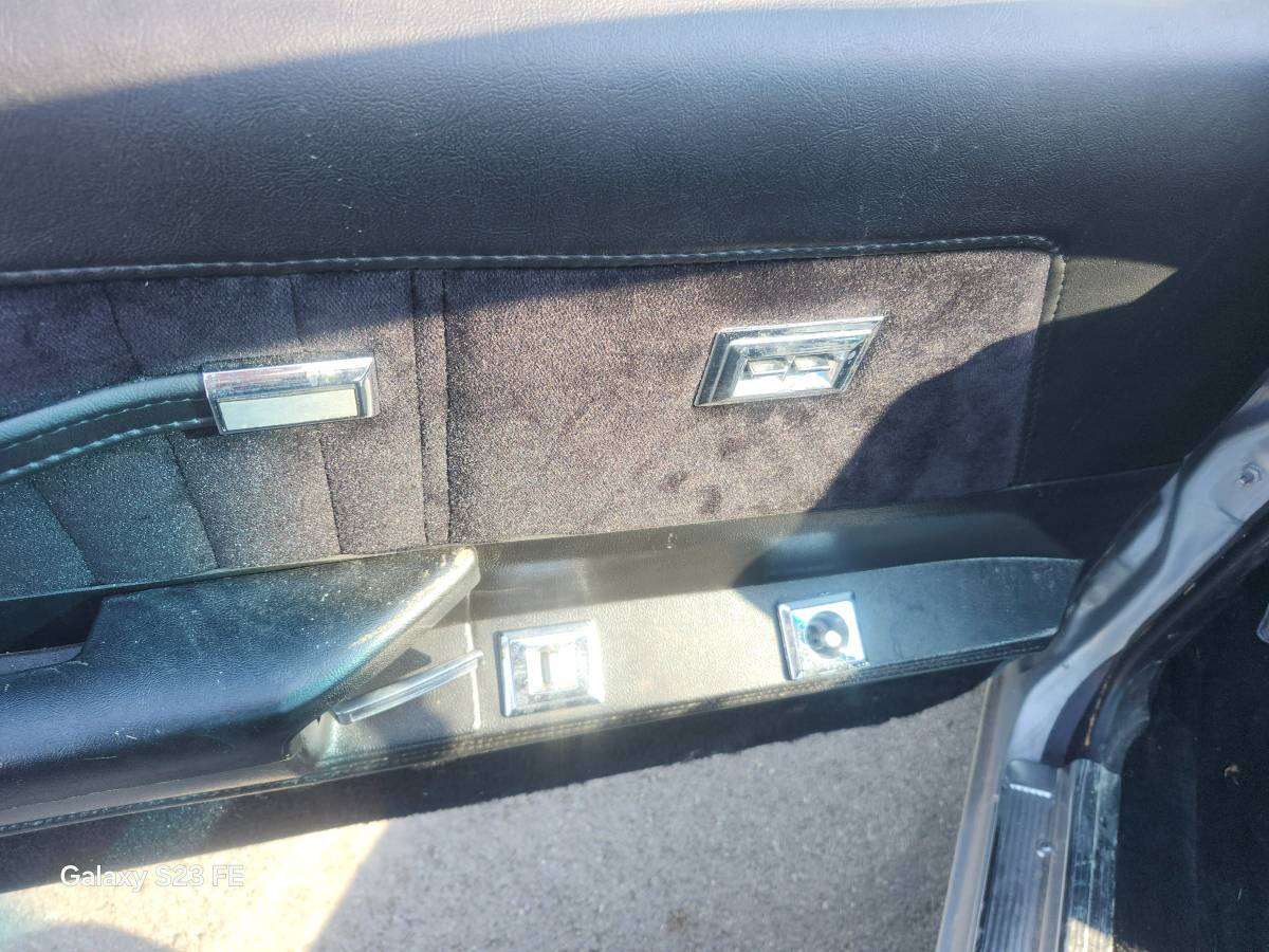 Chevrolet-Elcamino-1985-silver-10