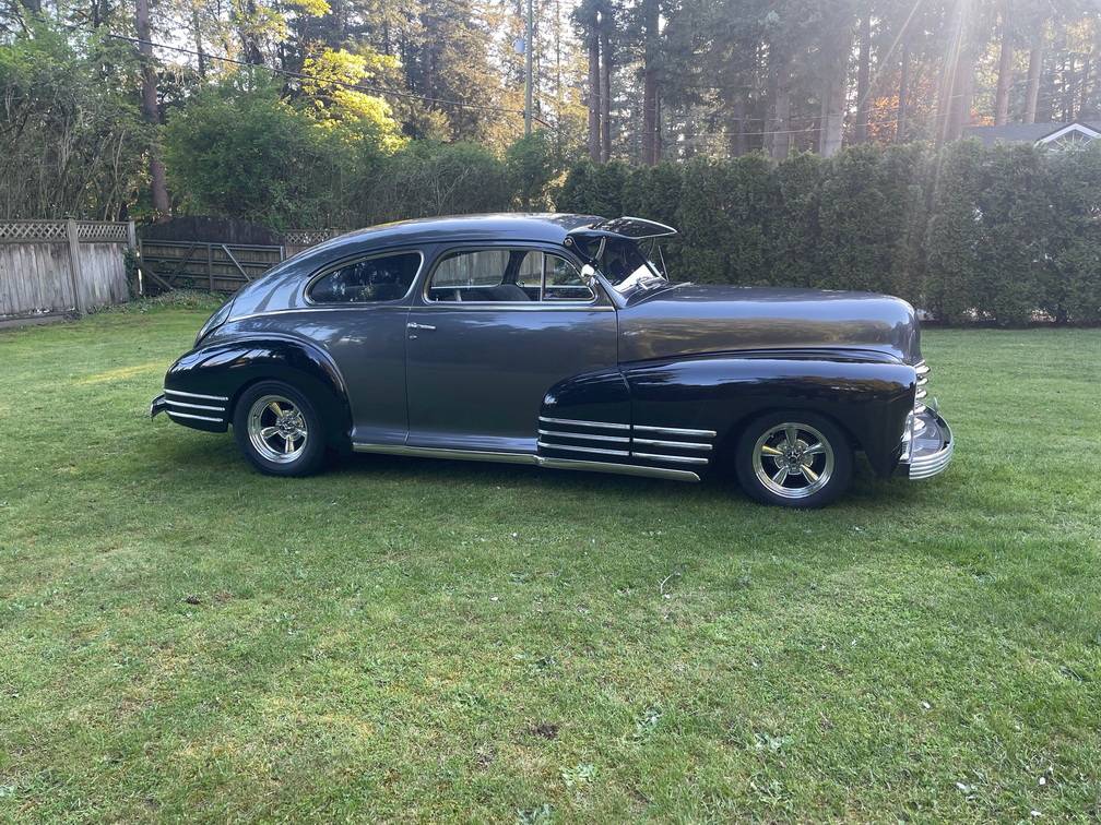 Chevrolet-Fleetline-1948-grey-2