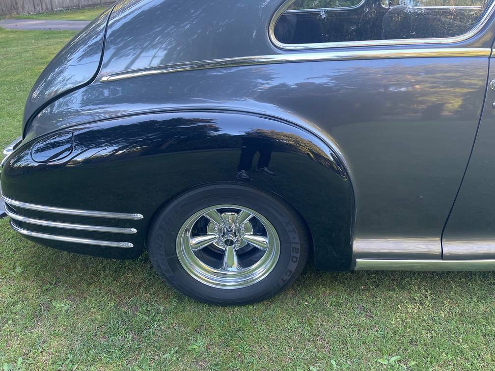 Chevrolet-Fleetline-1948-grey-23